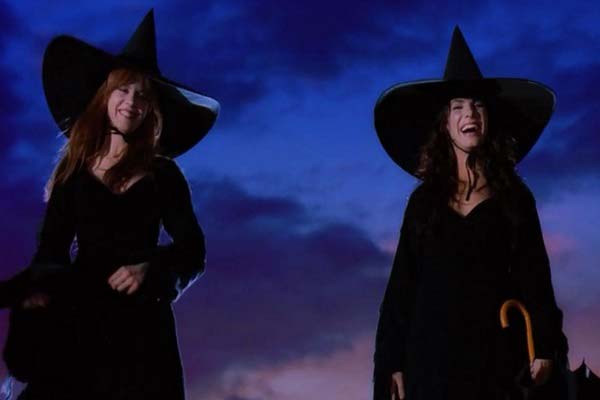 Best Movies About Magic Practical Magic (1998)