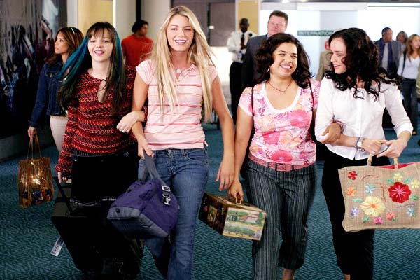 Best Movies About Sisters The Sisterhood of the Traveling Pants (2005)